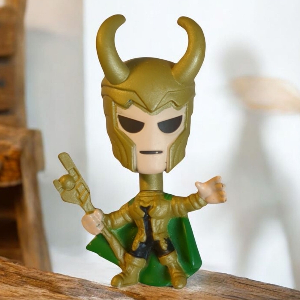 10/$10 Loki Bobble Head Toy
